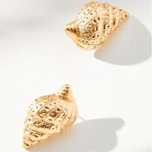 Anthropologie Shell Earrings in Gold. Brand new!